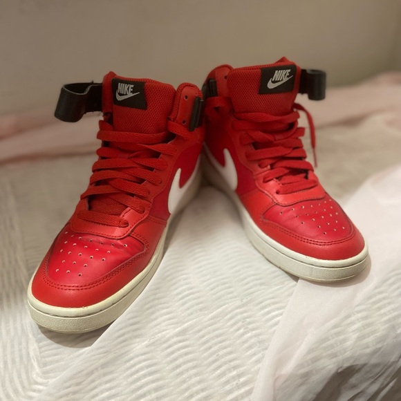 Red Nike Court Borough Mid 2 - Picture 5 of 5